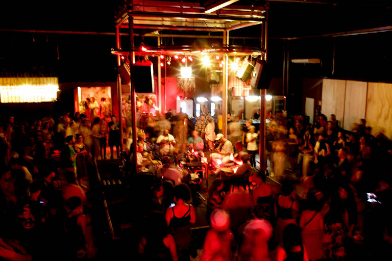 Movimento Cultural Recreativo Dois-Dois - Lugar para paquera em São Paulo