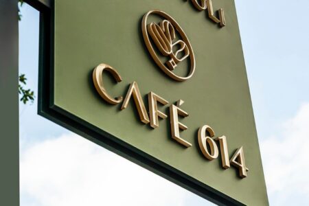 Entrada do Café 614