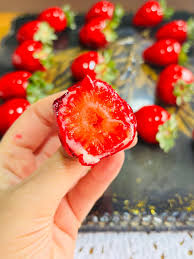 Por dentro do morango do amor