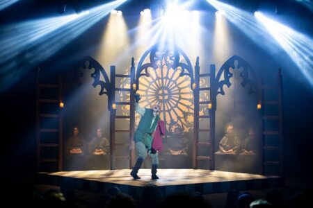 Os Sons de Notredame, musical inspirado em O Corcunda de Notre Dame