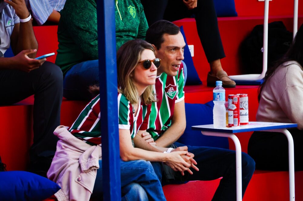 Torcedores no Bud Office vendo o Mundial de Clubes