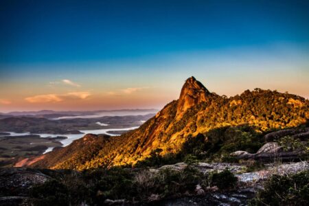 Trilha Pico do Lopo