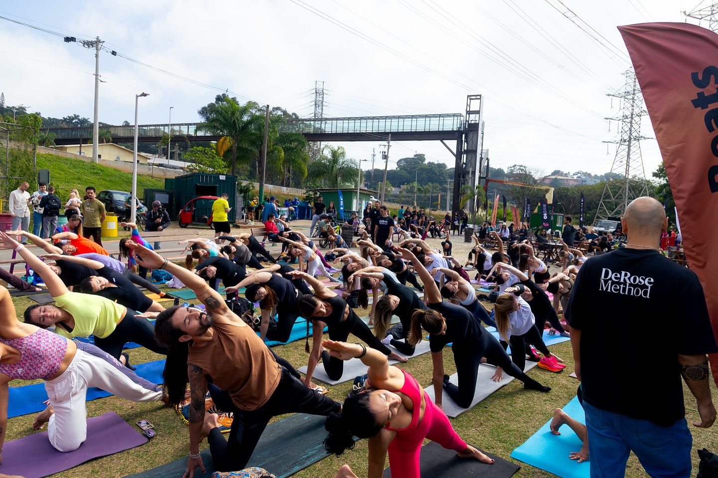 Yoga na coffee parte Coffee Beats em São Paulo