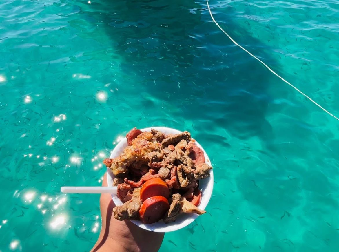 Passeio de barco em Arraial do Cabo