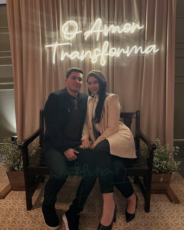 Café colonial noturno em São José dos Campos