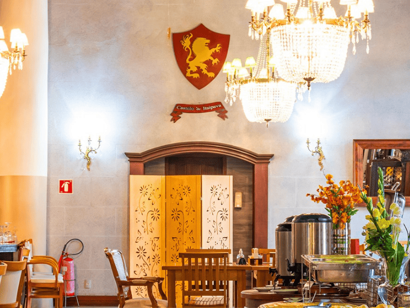 Castelo de Itaipava Medieval no Rio de Janeiro espaços