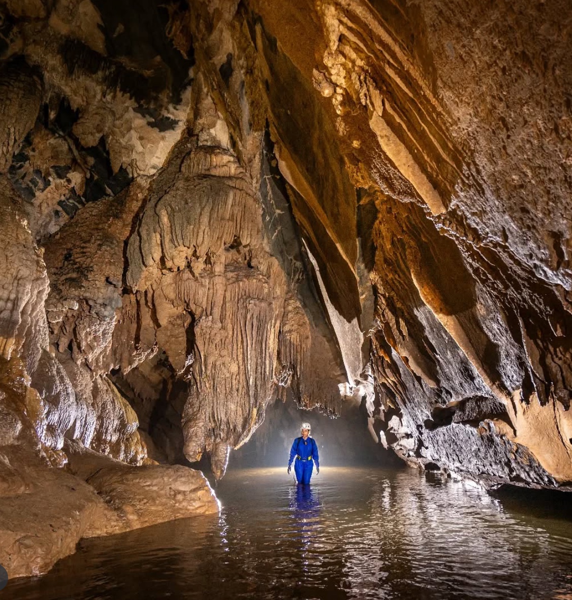 Caverna do Alambari de Baixo