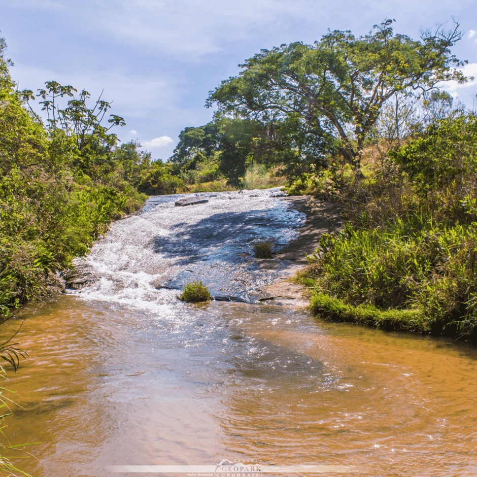 Cachoeira Escorrega