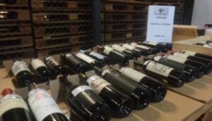 Leilão de vinhos (Divulgação/Receita Federal)